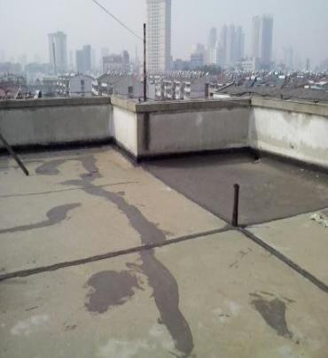 平度漏水维修 楼顶漏水是什么原因，楼顶漏水维修方法是什么?